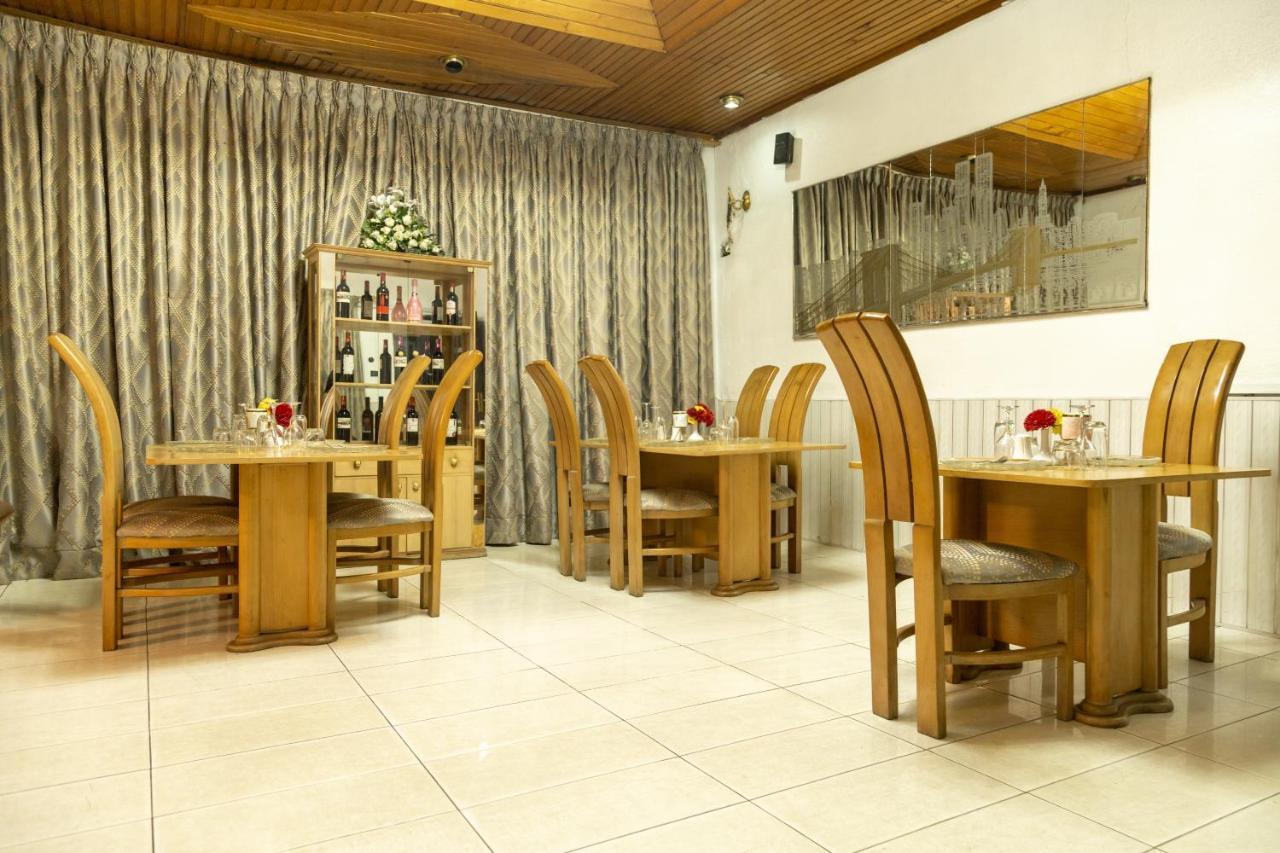 Hill View Hotel West Airport 阿克拉 外观 照片